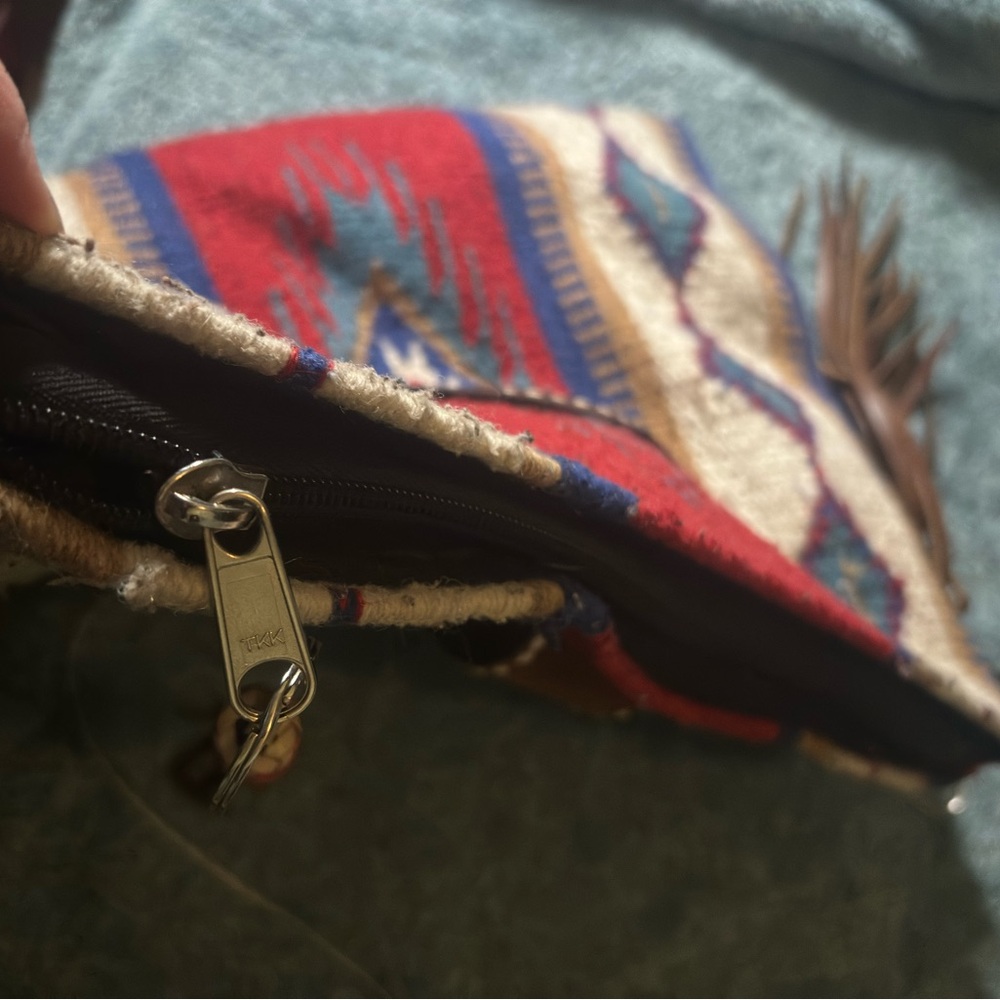 Western Woven saddle blanket Shoulder Bag with leather fringe - Picture 10 of 11